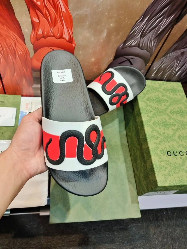 Vibrant Gxccx Slippers 158204