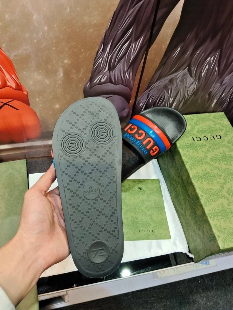 Gxccx Slippers Versatile 158184