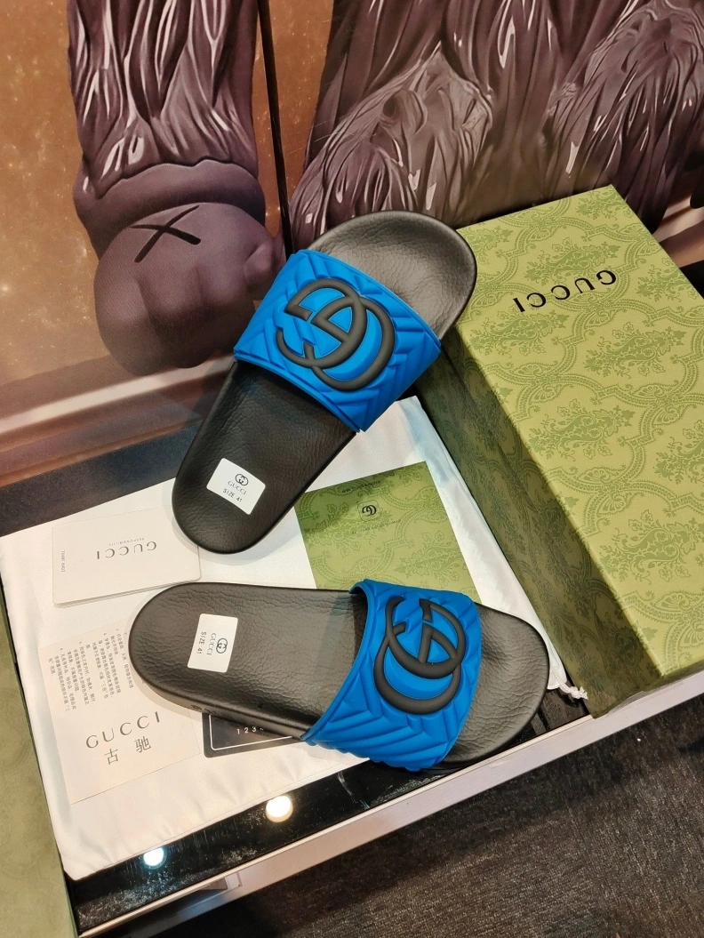 Minimalist Gxccx Slippers 158175