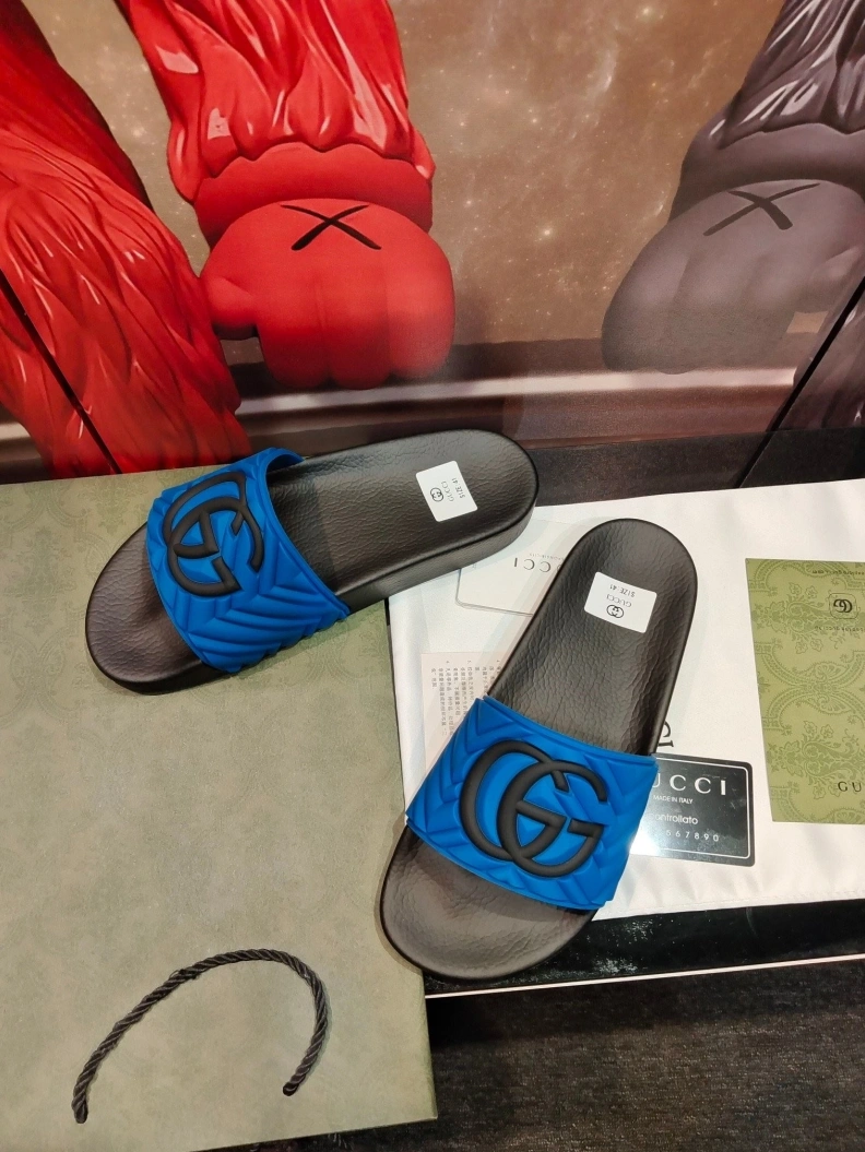 Minimalist Gxccx Slippers 158175