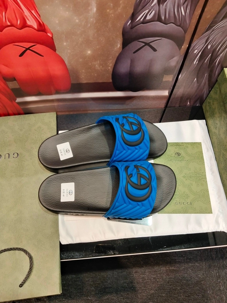 Minimalist Gxccx Slippers 158175