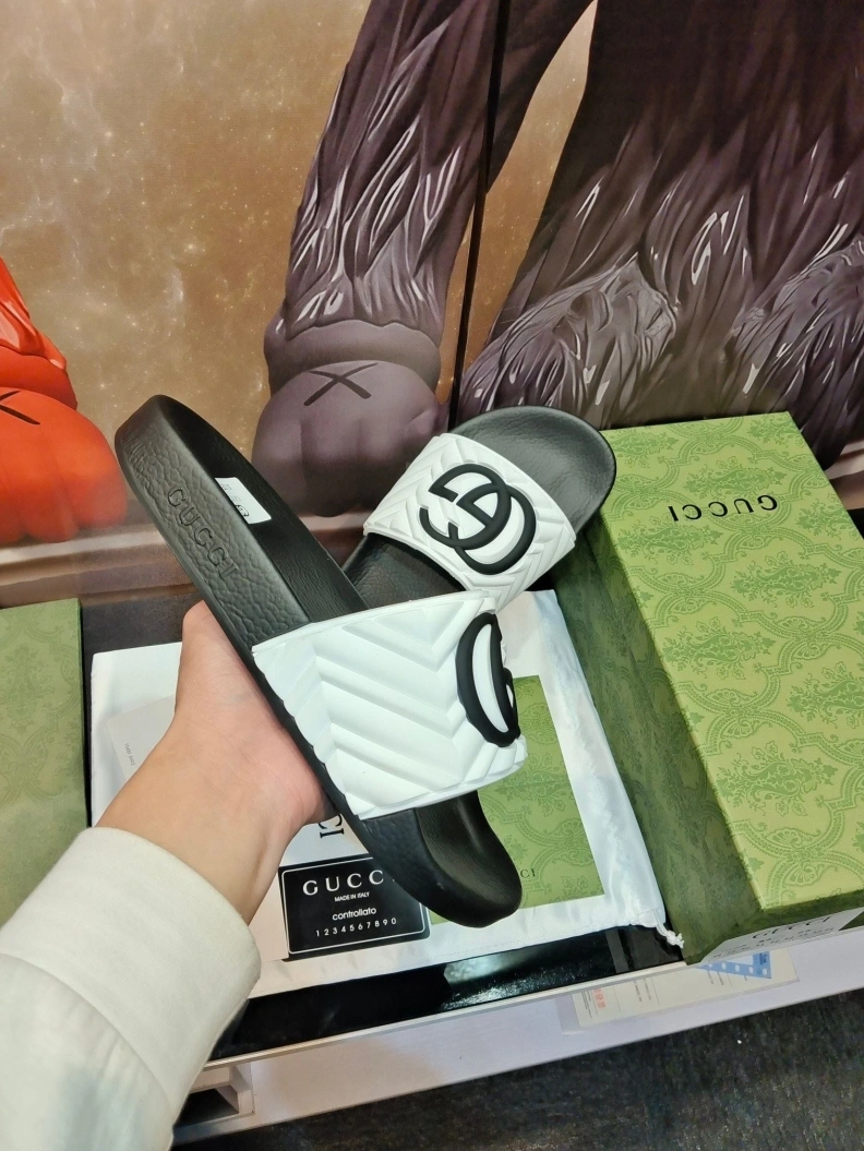 Durable Gxccx Slippers 158182