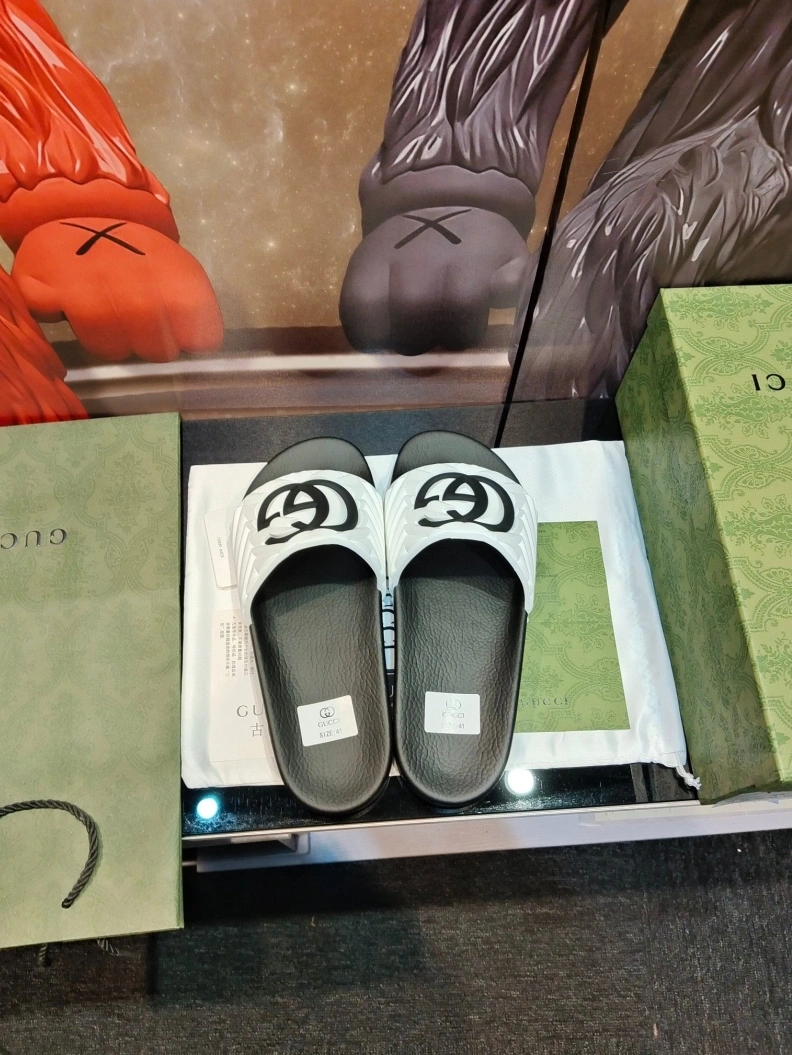 Durable Gxccx Slippers 158182
