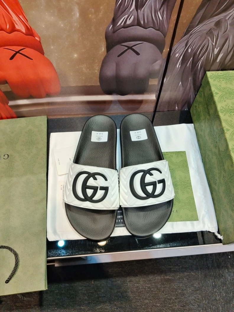 Durable Gxccx Slippers 158182