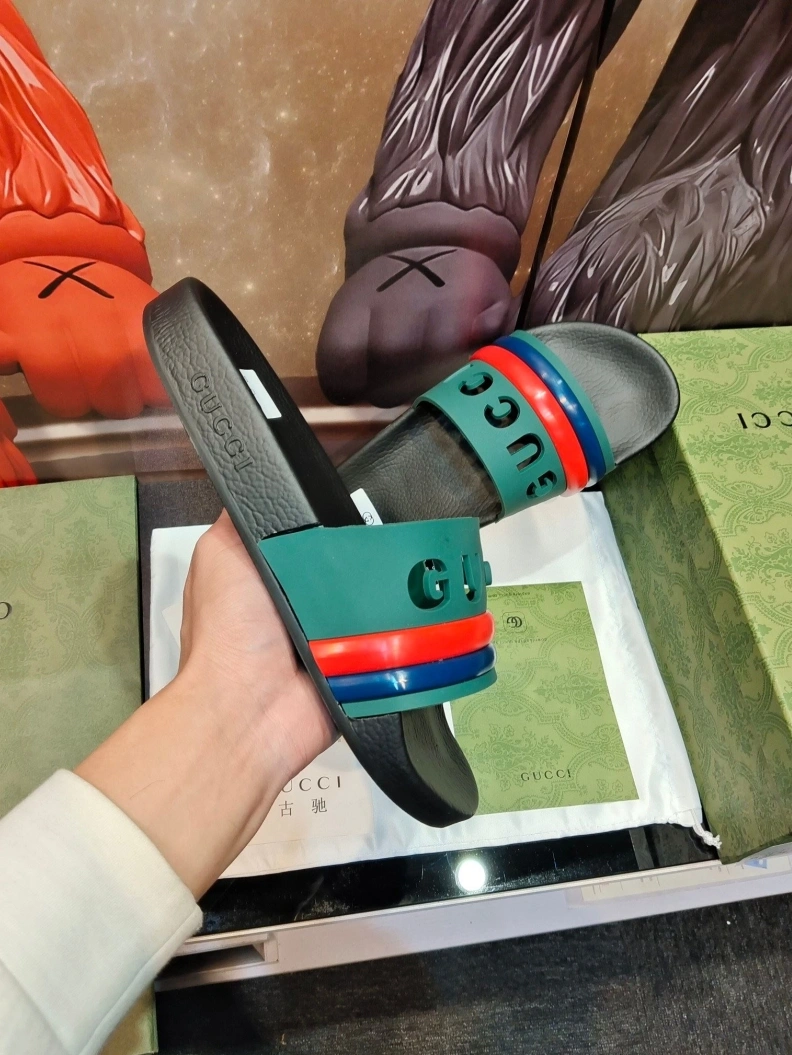 Gxccx Slippers Resilient 158172