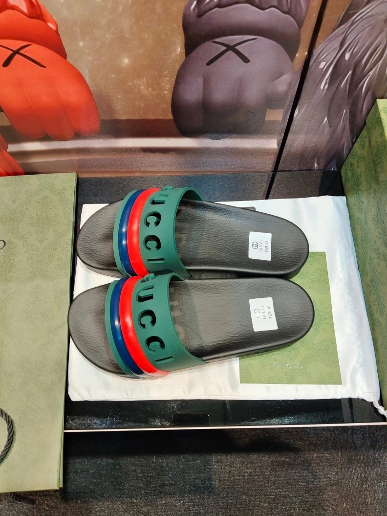 Gxccx Slippers Resilient 158172