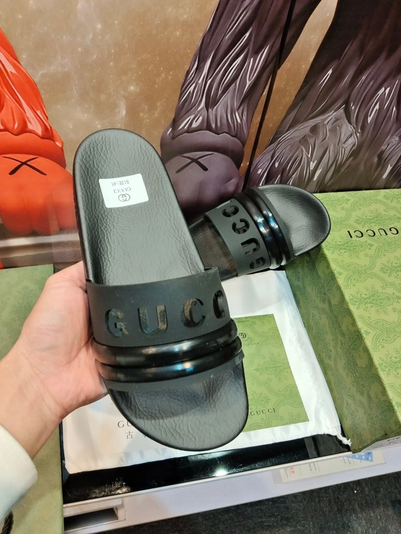 Versatile Gxccx Slippers 158193