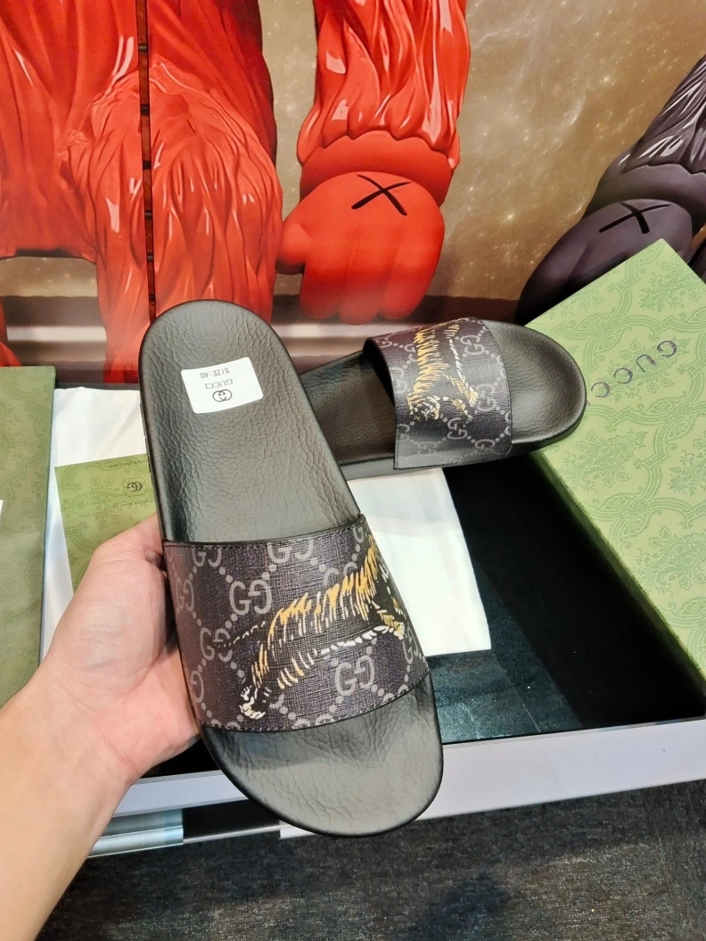 HighQuality Gxccx Slippers 158174