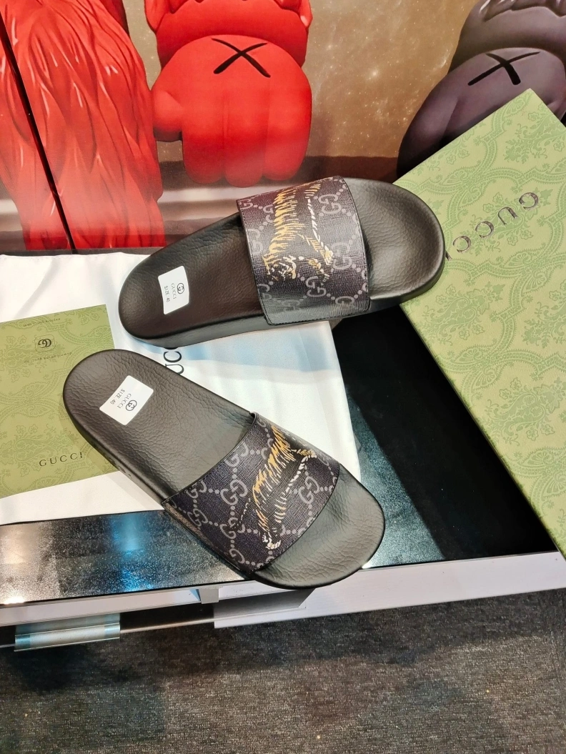 HighQuality Gxccx Slippers 158174