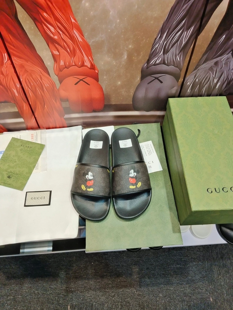 Unique Gxccx Slippers 158167