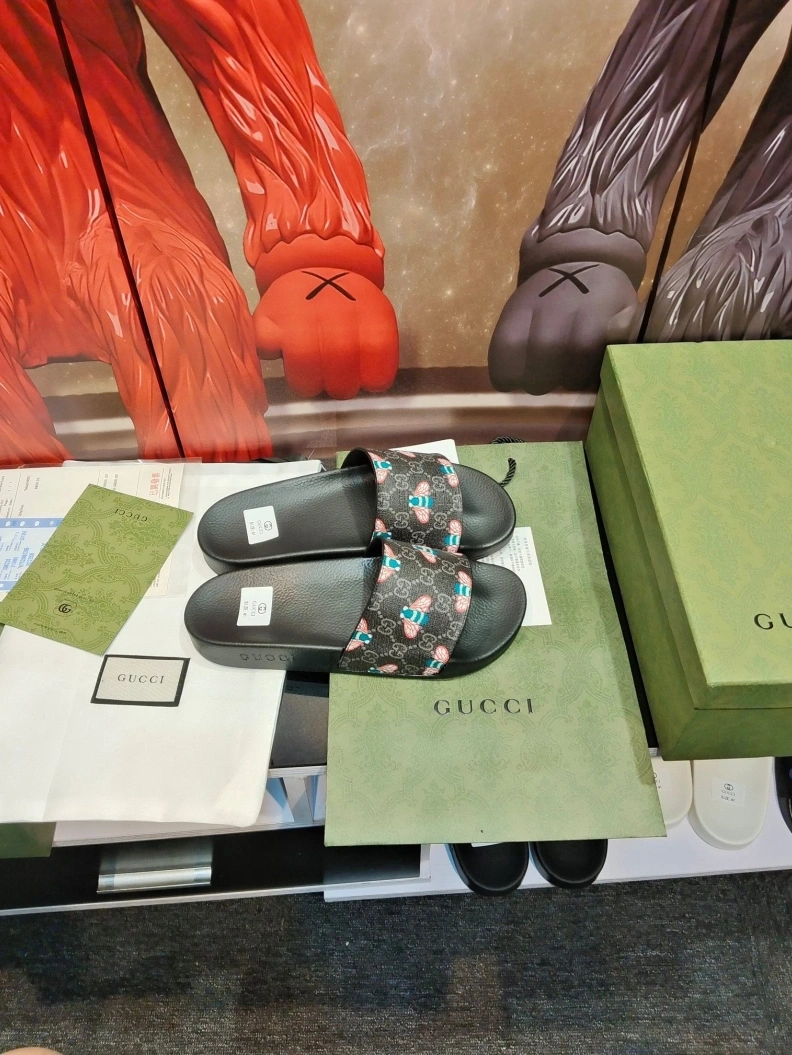 EyeCatching Gxccx Slippers 158163