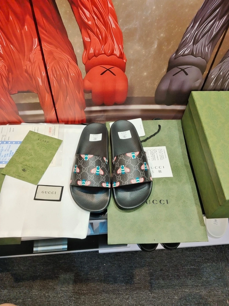 EyeCatching Gxccx Slippers 158163