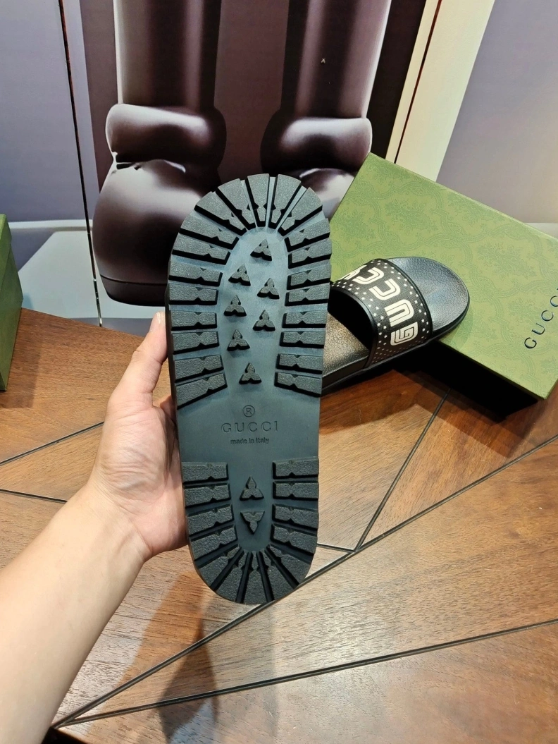Efficient Gxccx Slippers 158162