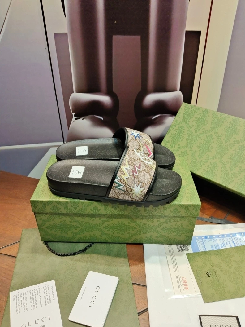 Functional Gxccx Slippers 158160