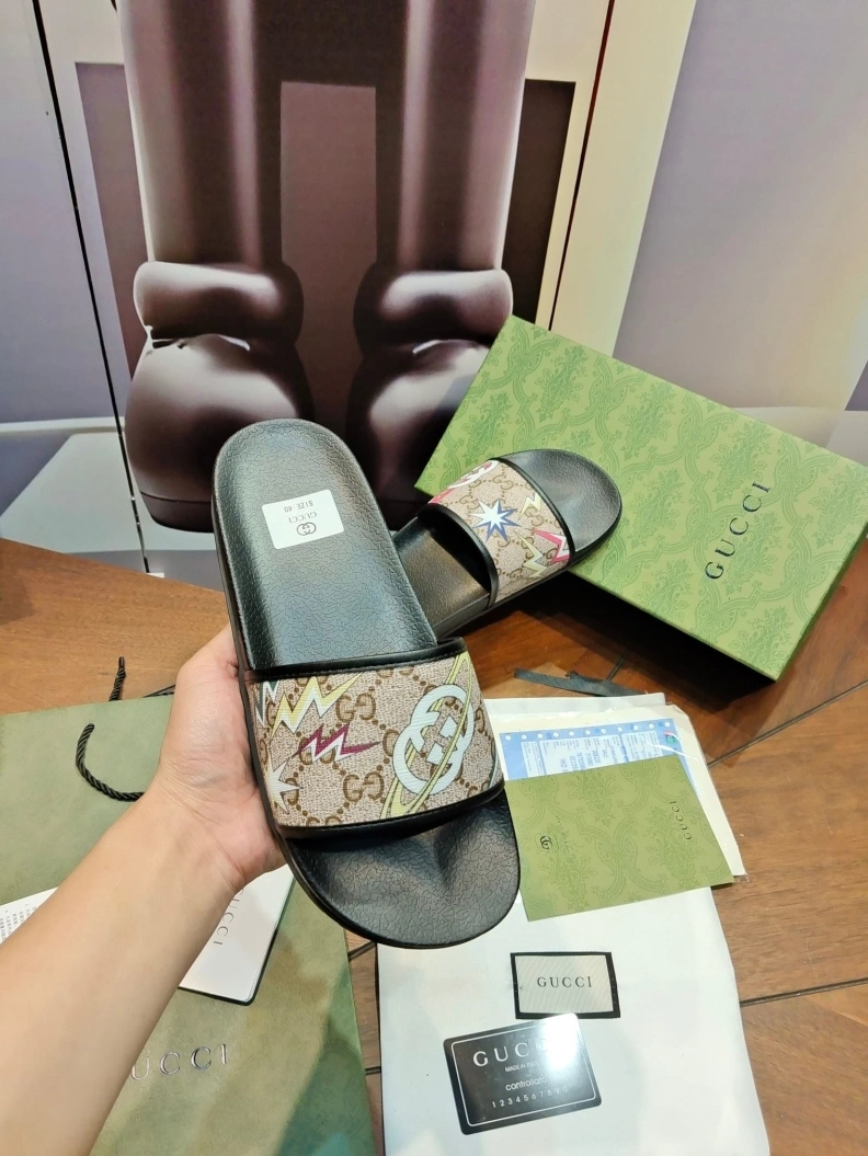 Functional Gxccx Slippers 158160