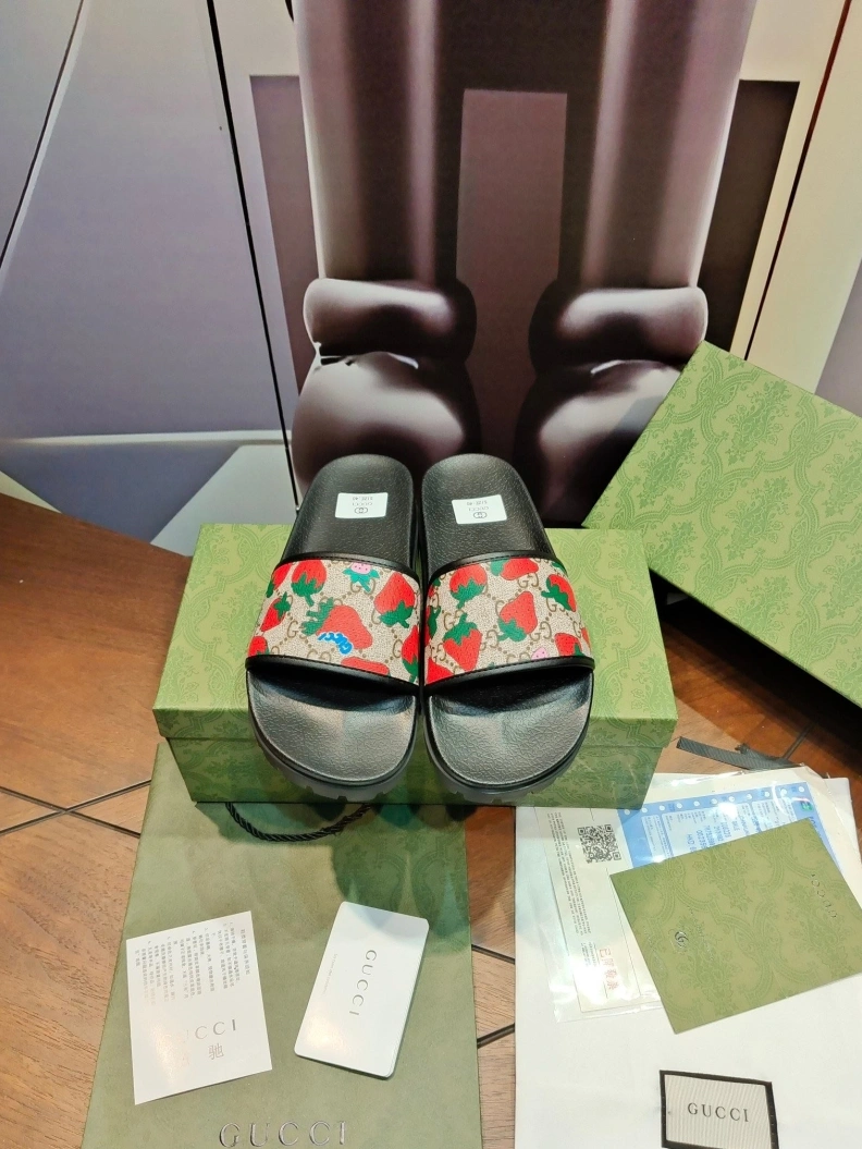 Gxccx Slippers ModernLook 158157