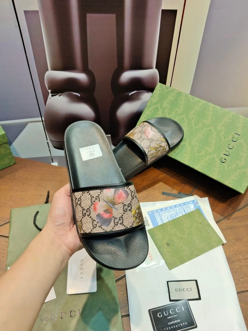 Cozy Gxccx Slippers 158155