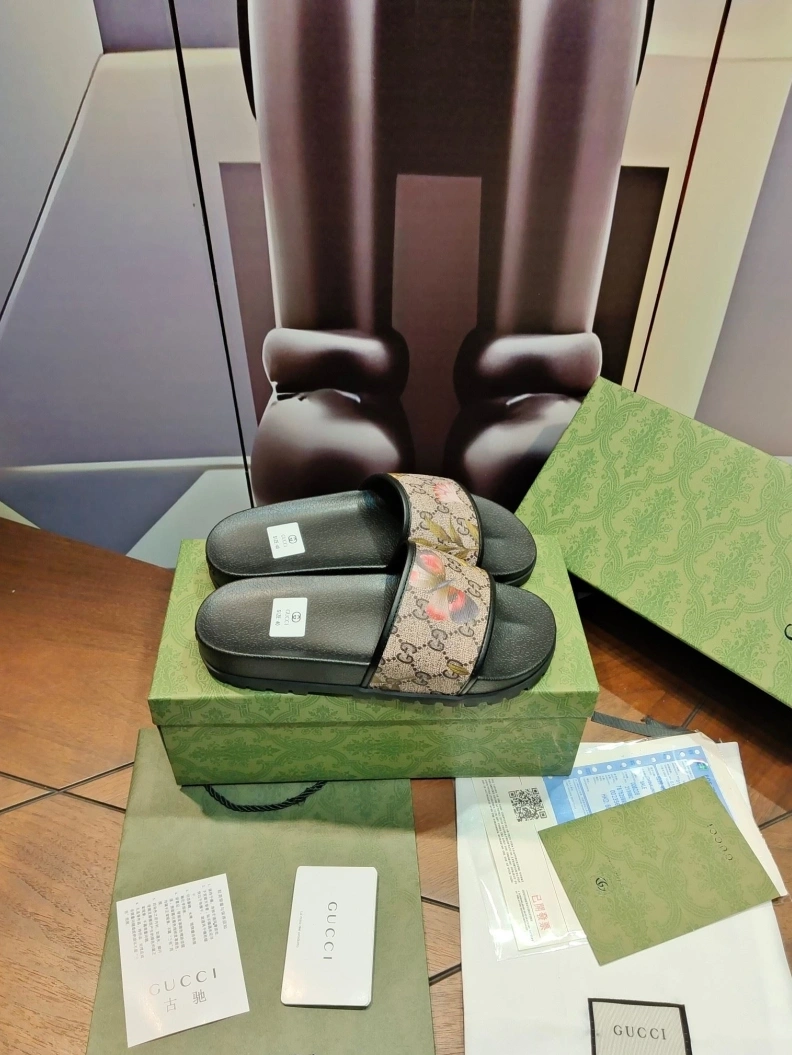 Cozy Gxccx Slippers 158155