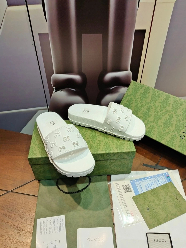 Efficient Gxccx Slippers 158134