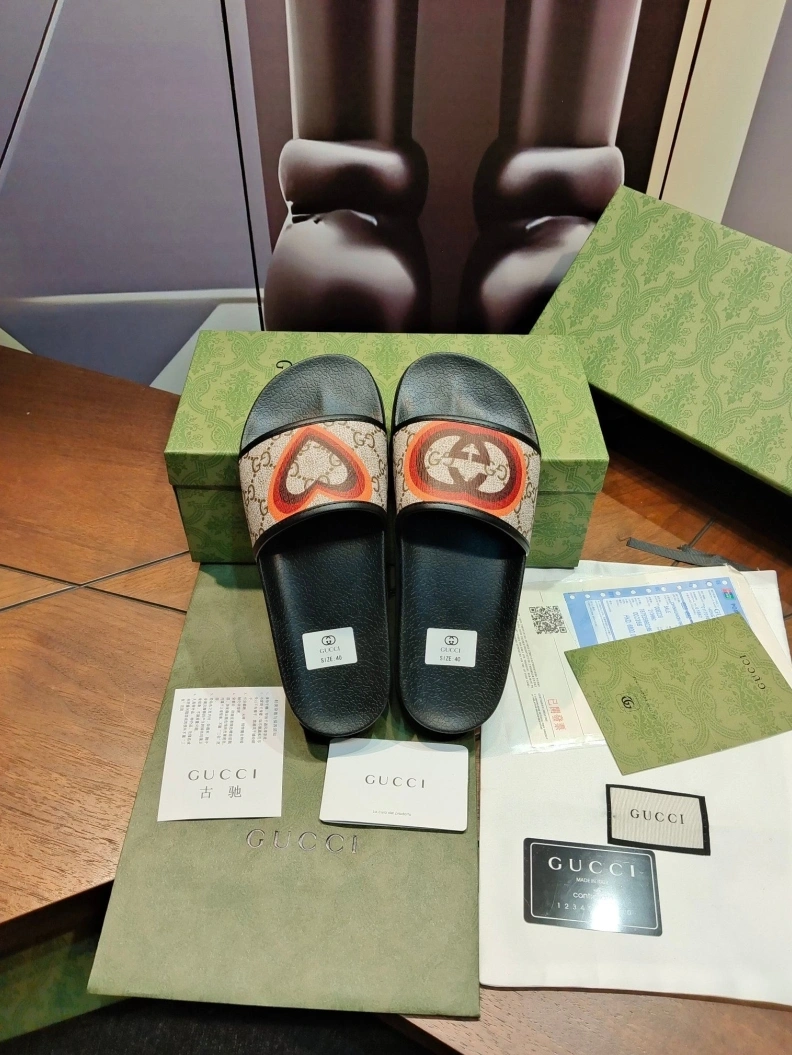 Gxccx Slippers Sleek 158138