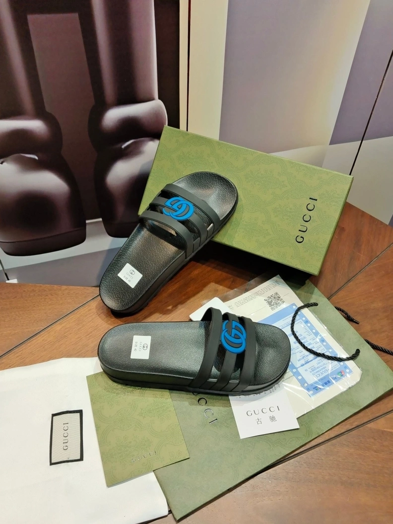 Resilient Gxccx Slippers 158131