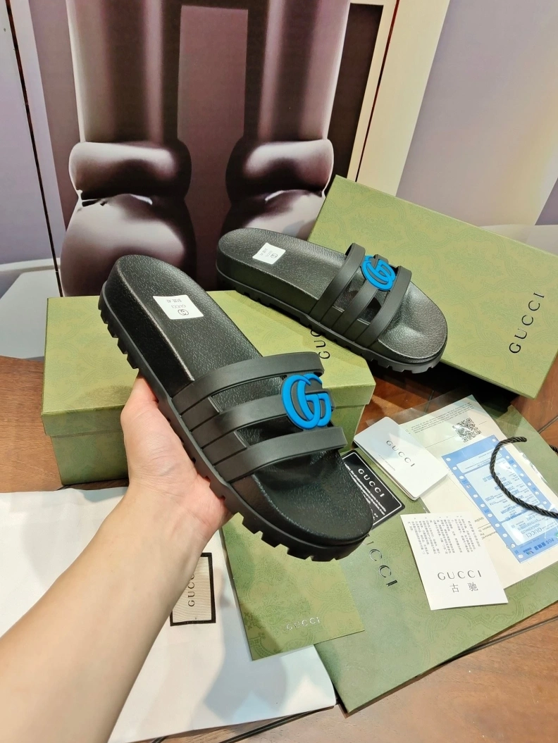 Resilient Gxccx Slippers 158131