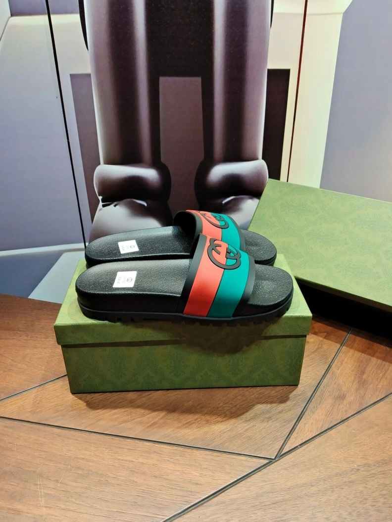Durable Gxccx Slippers 158142