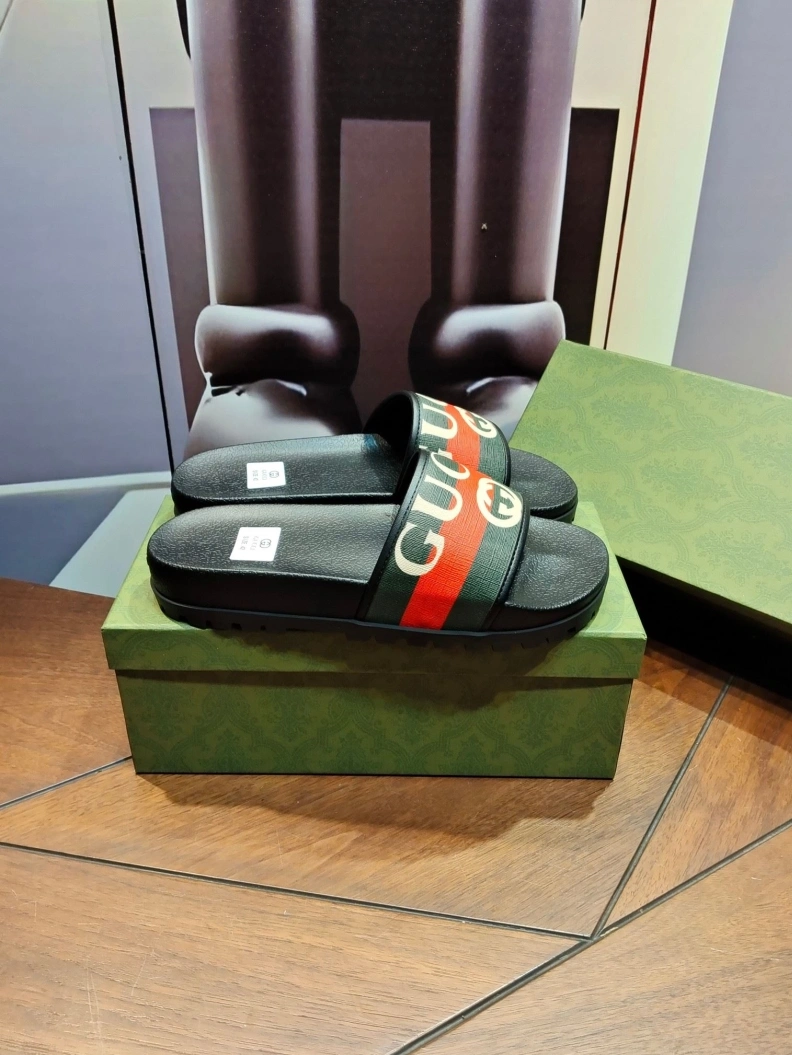 ModernLook Gxccx Slippers 158137