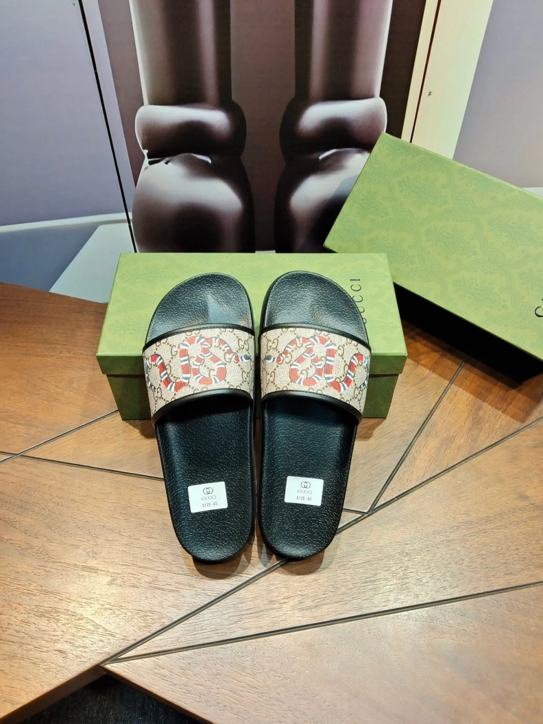 Bright Gxccx Slippers 158112