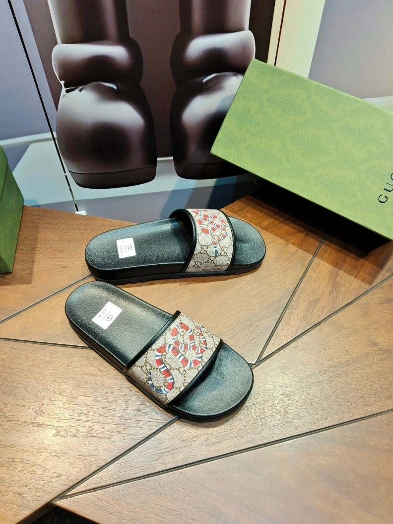 Bright Gxccx Slippers 158112