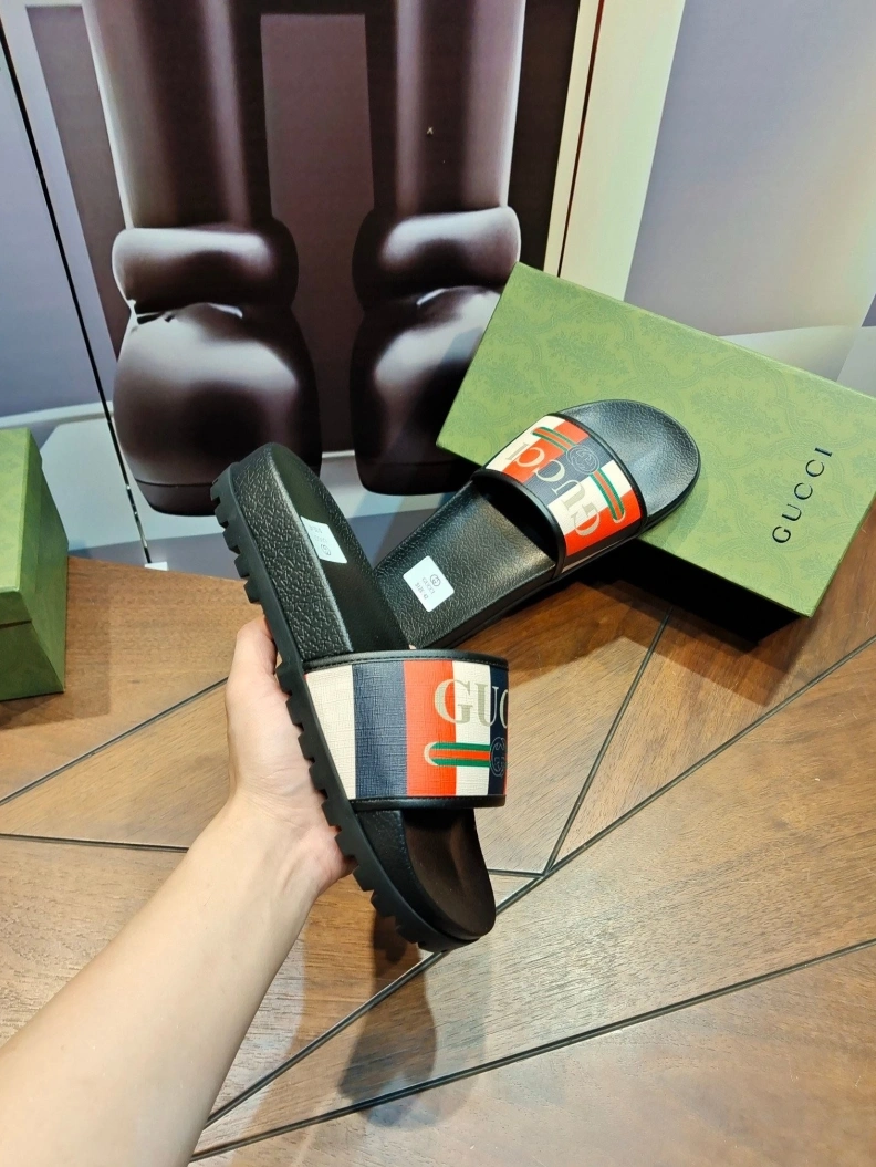 Vibrant Gxccx Slippers 158113