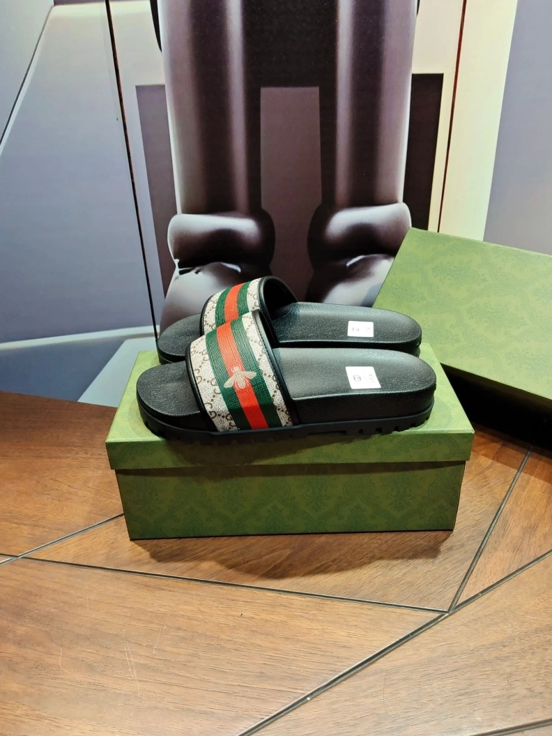 Gxccx Slippers Timeless 158103