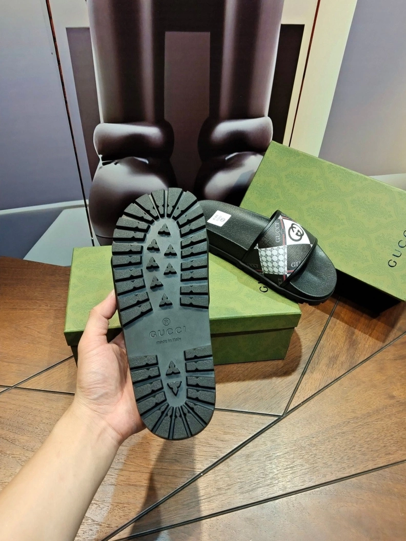 Functional Gxccx Slippers 158101