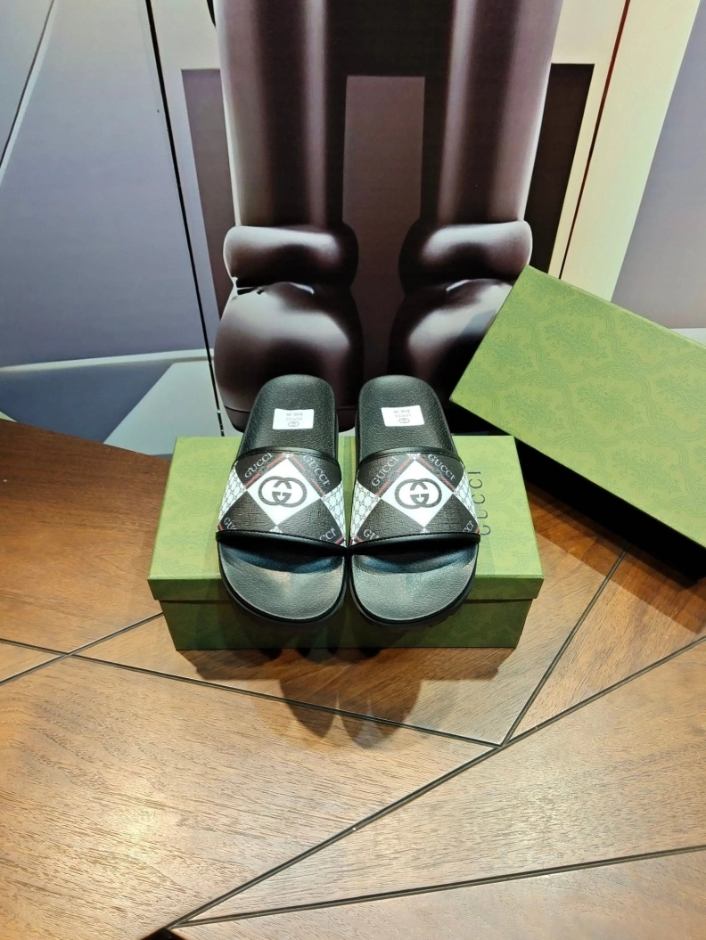 Functional Gxccx Slippers 158101