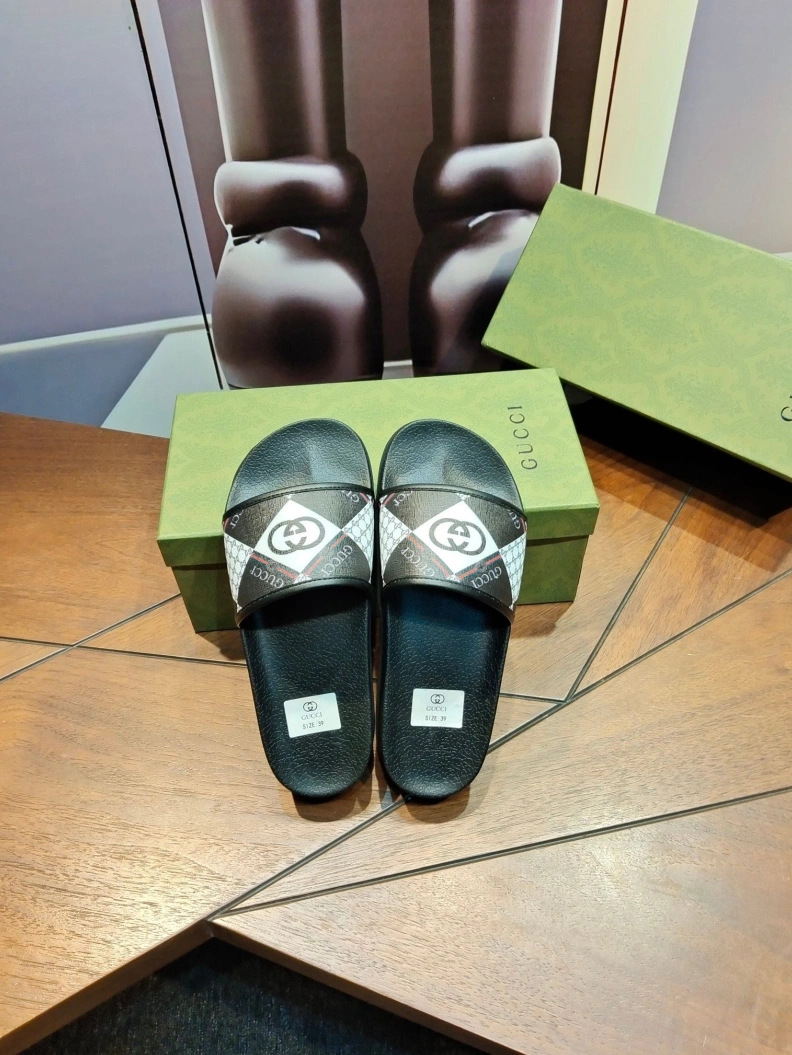 Functional Gxccx Slippers 158101