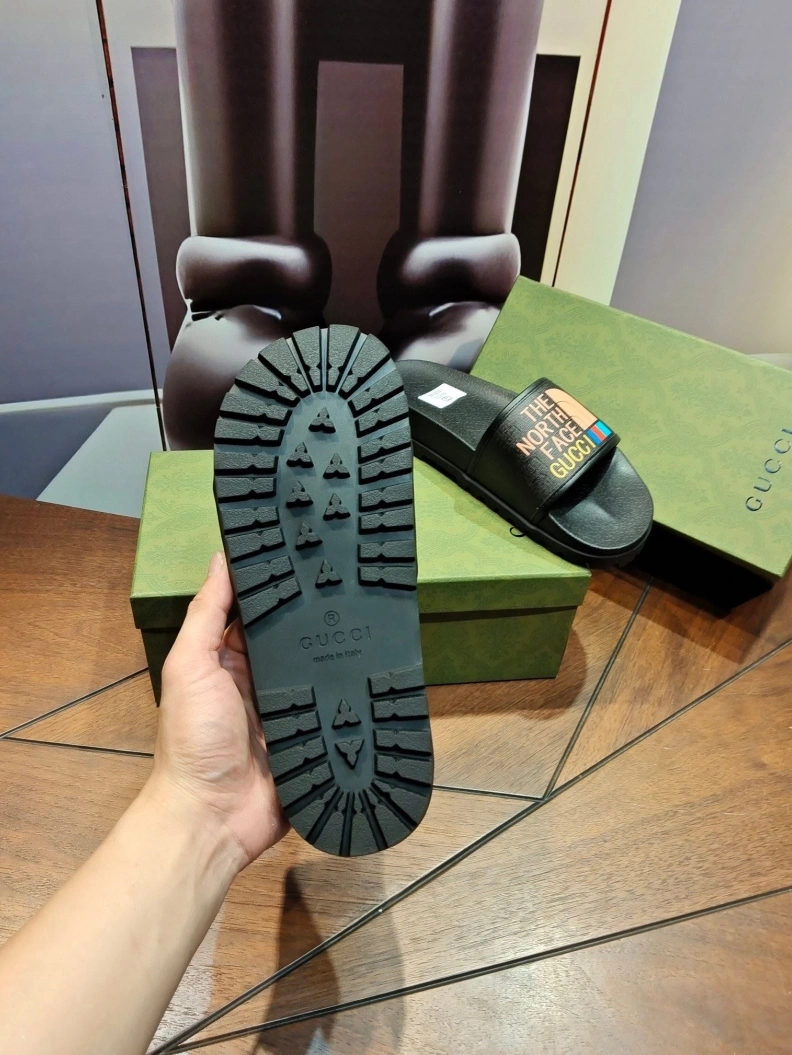 Lightweight Gxccx Slippers 158105