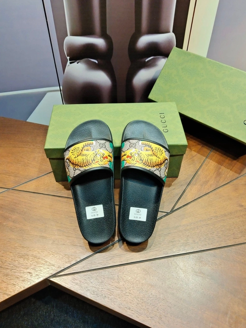 Modern Gxccx Slippers 158107