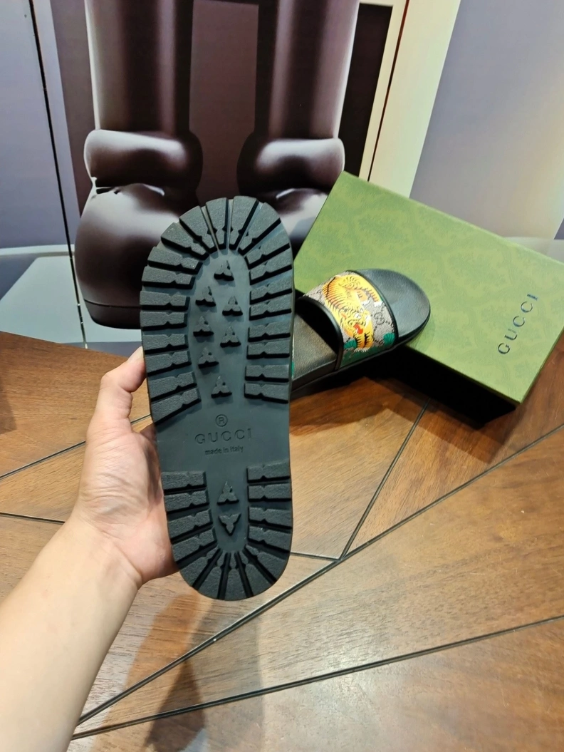 Modern Gxccx Slippers 158107