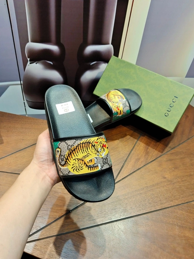 Modern Gxccx Slippers 158107