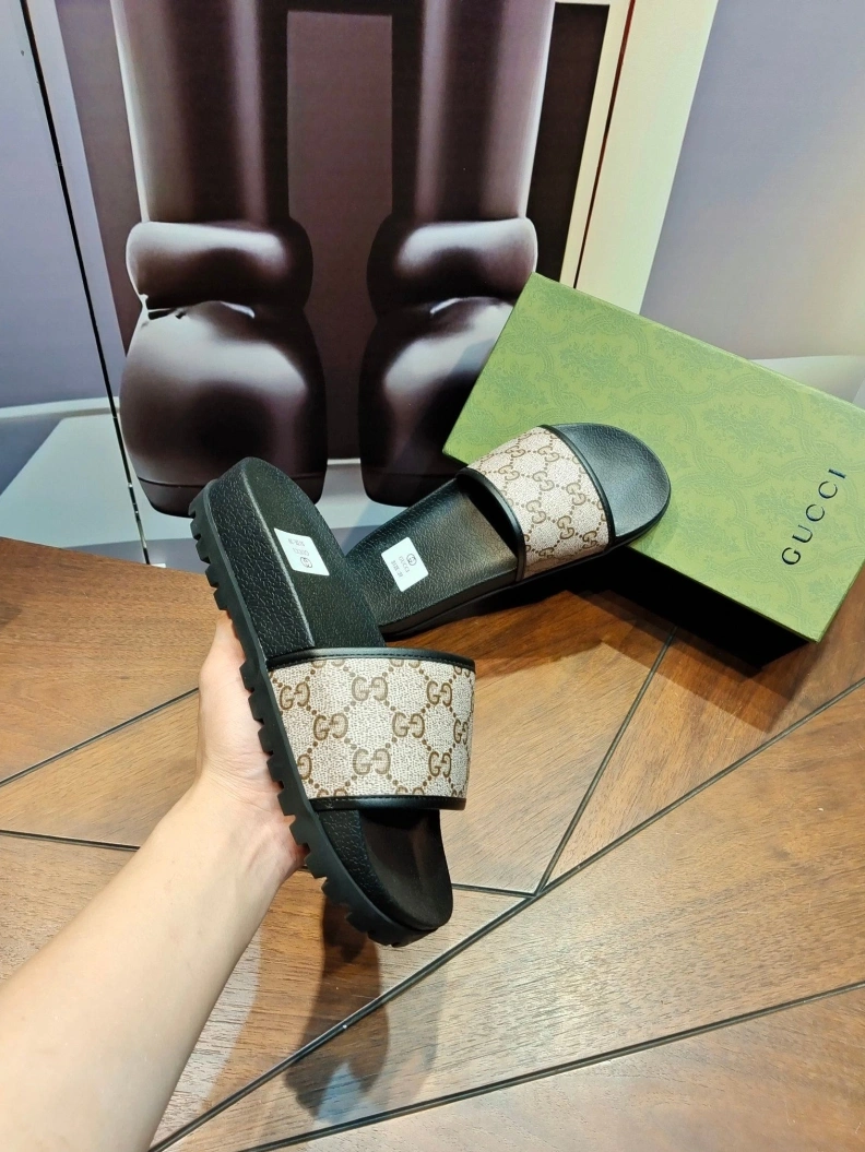 Flexible Gxccx Slippers 158102