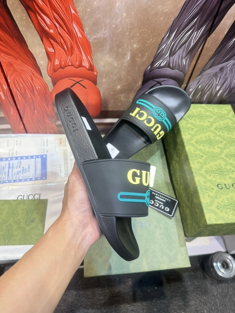 Reliable Gxccx Slippers 158074