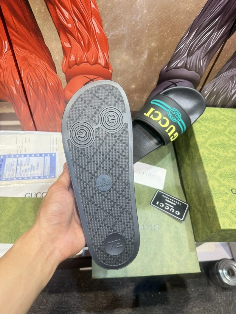 Reliable Gxccx Slippers 158074