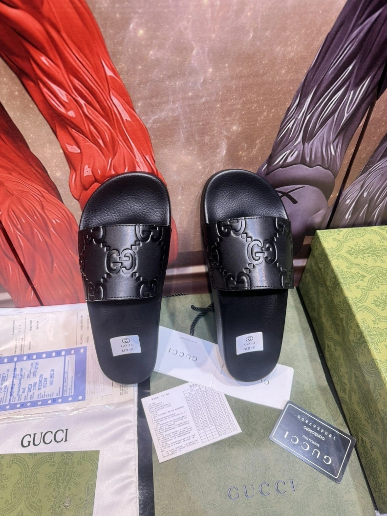 Resilient Gxccx Slippers 158081
