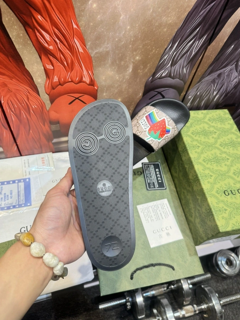 ModernLook Gxccx Slippers 158086