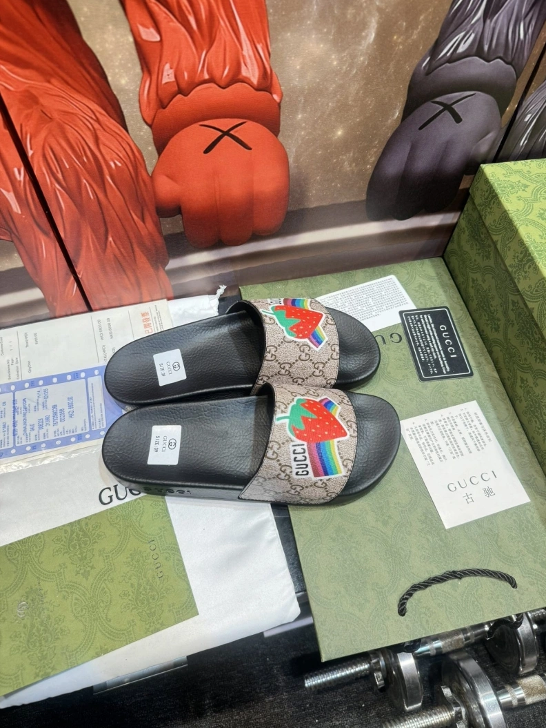 ModernLook Gxccx Slippers 158086