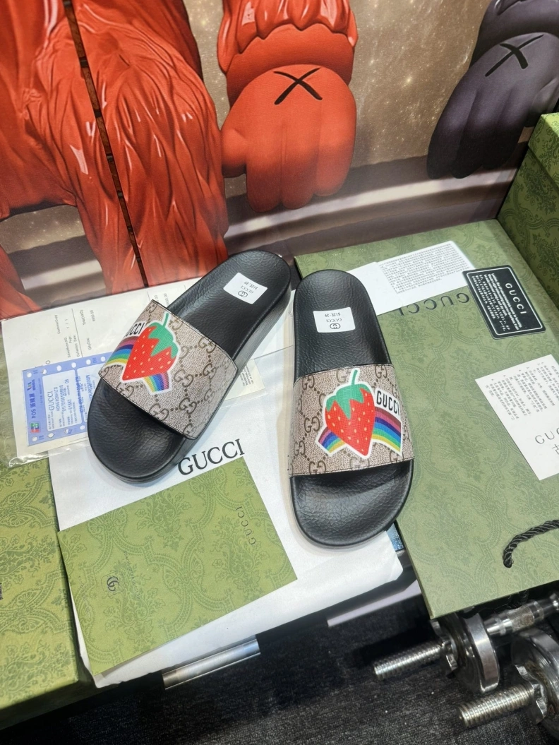 ModernLook Gxccx Slippers 158086