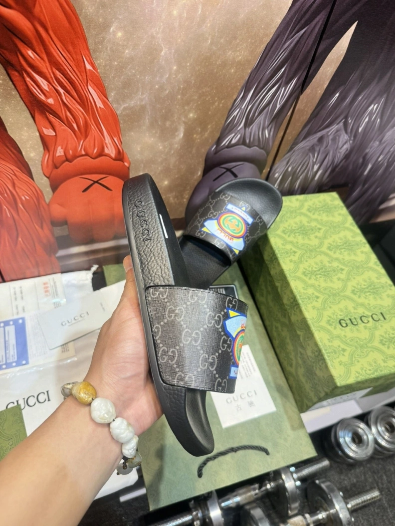 Gxccx Slippers WellDesigned 158079
