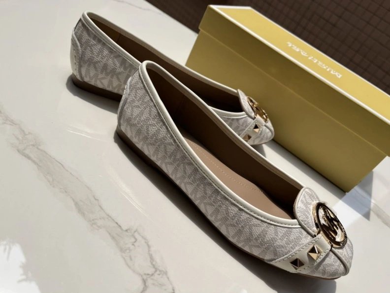 Sleek Othxr flat shoes 213857