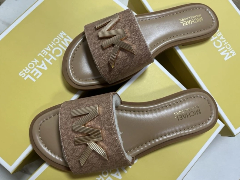 Cozy Othxr Slippers 213484
