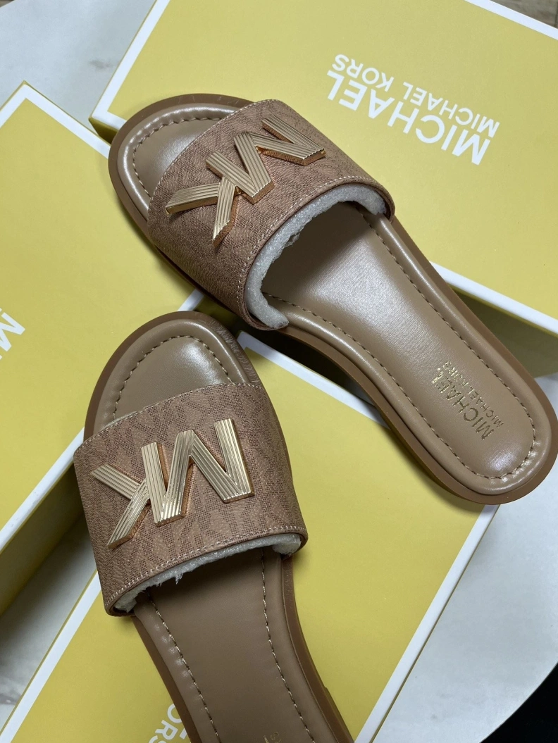 Cozy Othxr Slippers 213484
